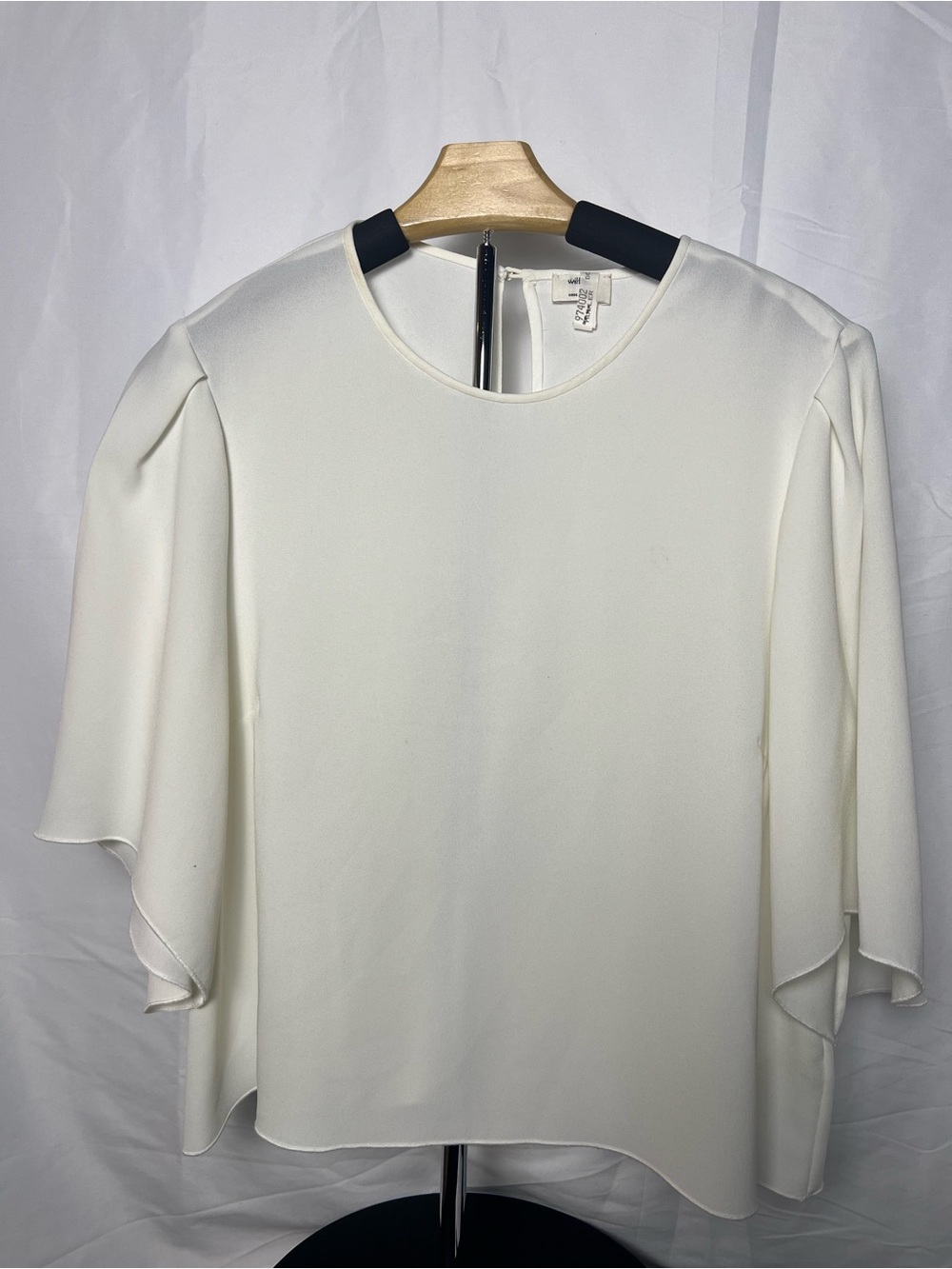 Aritzia Wilfred Cream Cape Sleeve Blouse Top Size L Great Condition Crop Flowy